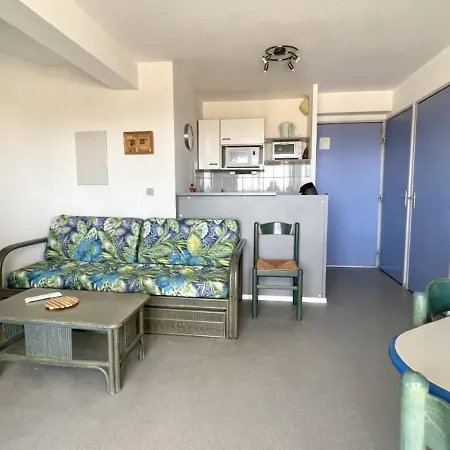 Apartment 2 Avec Piscine Et Terrasse, A 50m De La - Fr-1-748-9 Canet-en-Roussillon