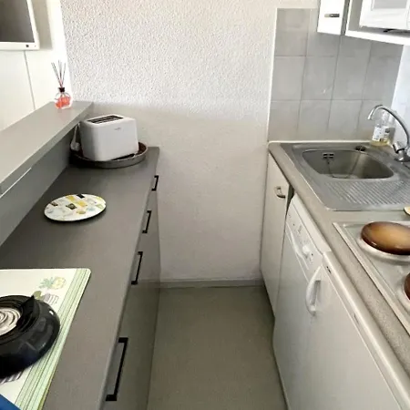 2 Avec Piscine Et Terrasse, A 50m De La - Fr-1-748-9 Apartment *
