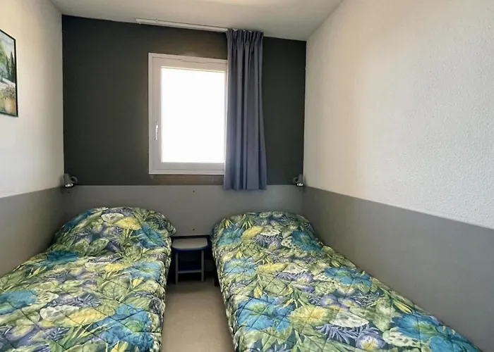Apartmán 2 Avec Piscine Et Terrasse, A 50m De La - Fr-1-748-9 *